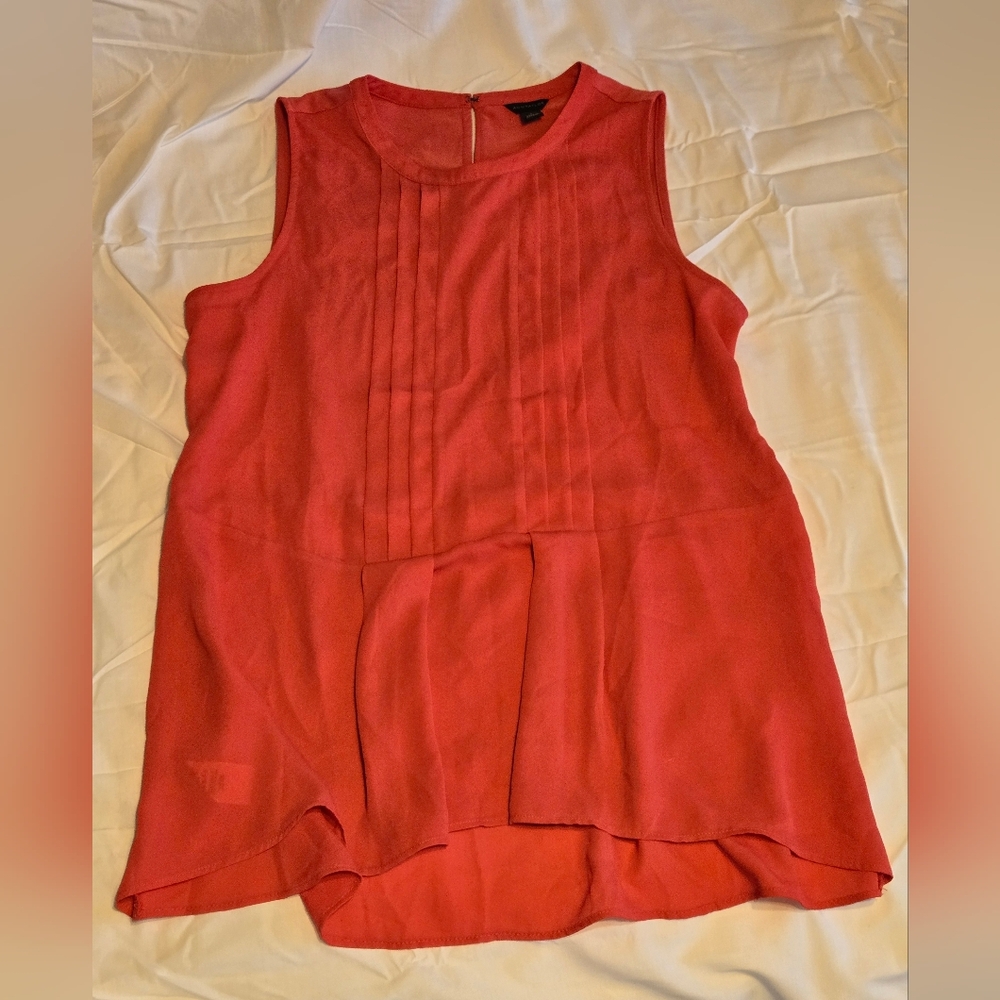 Ann Taylor Sleeveless Red Blouse, Small